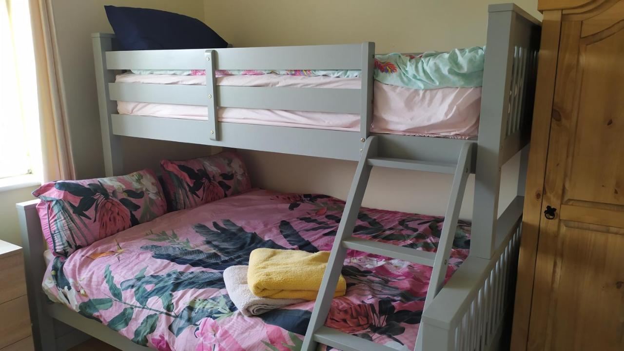 Lovely Cosy Cottage Close To Atlantic Beaches Dromore West ภายนอก รูปภาพ